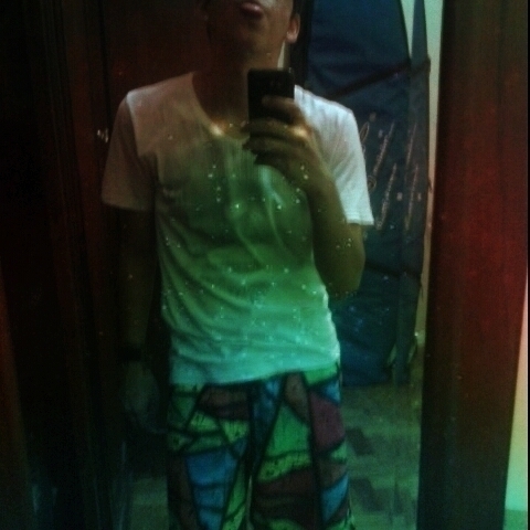 Sou um preto, uma kenga. sou da @duck_f4c3 da @thata_galon da @Maari_Goulart e do @rafaelbrinck_