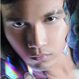 Ang tunay na pagmamahal hindi kailangan ng sapat na dahilan; at kung meron man kulang ang isang rason upang ipaliwanag ang tunay na nararamdaman.