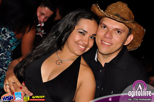 Paulo Geovanny e Larissa Ferreira