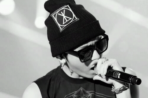 Joker junhyung member of B2ST just bot not real thank to follow me everyone;)