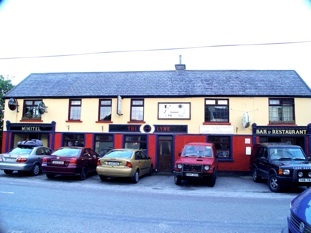 Traditional Irish Country Pub in the heart of Valentia Island - pub, restaurant, B&B and budget accommodation