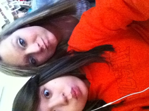 I'm 15 years old, and i go to Forbush high school.

Follow me, i follow back:)
