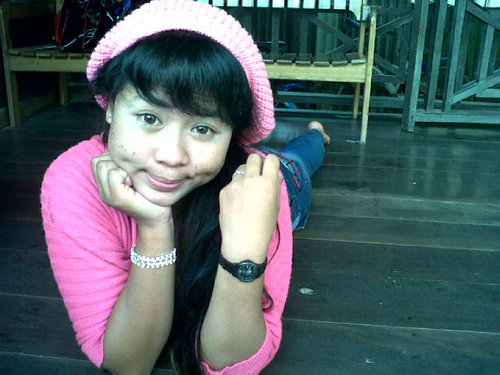 Blajar trsenyum dngn sgla situasi mskpn trasa brat..-_ krna q ykin hal trindh akn q dpt kn pda wkt nYa puLa..Luph U mOm.. ellamah30@yahoo.com
