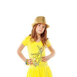 thirzaVr's profile picture. 2 zusjes met ervaring op gebied van fotoshoots, TV, film, commercials enzo. Scouting / Musical / zingen en acteren / deze twitter doet mama voor ons.