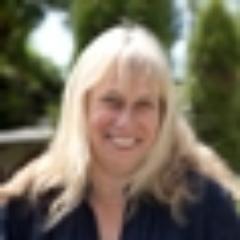 Researcher, writer and SF fan living in Falmouth. Interested in utopias & dystopias, genealogy & genetics, fanzines & fandom, Cornish, running & travel.