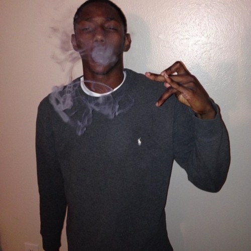 R.I.P Ty and all mi otha niggas and free mi niggas .. Bt im out chea follow me i follow back