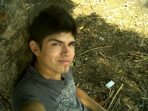Heii q ondas :D 
 
 Vaaa hagamos stoo para no
 Saliir mal, ;D iio t sigo a vos :)
 
 Y m seguis tu a mii :D 
 T parece??
