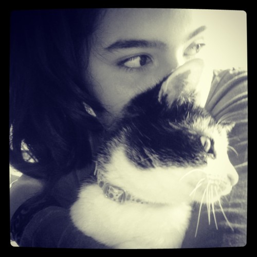 JadeSaborit's profile picture. No dejeis que os hagan sentir que la vida no es maravillosa, porque lo es, con sus altibajos y sus reveses, pero lo es. A♥M∞