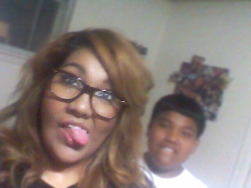 Iwnaburstylist's profile picture. 