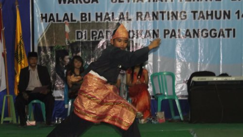 PERSAUDARAAN SETIA HATI TERATE 1922 MADIUN PUSAT
Mendidik Manusia Yang Berbudi Luhur, Tahu Benar Dan Salah Dengan Berdasarkan Ketuhanan Yang Maha Esa .
