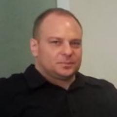 Diretor de Criação e Arte, Pós Gestão Web, Bacharel Design Digital, Paulistano, SCCP, TKD 1º Dan, Música Binária, Comida Italiana...