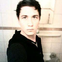 BraveTweetss Profile Picture