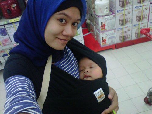new life being wife,mam n islamic banker.