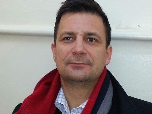 Product Manager (10 yrs+) working at Colt, looking after a range of Managed Services Products. Enjoy cycling and sailing.