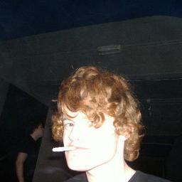 Ginger, likes music. Write stuff for Goldflakepaint. Run a bit. Music blog here https://t.co/nQTQD769Zj