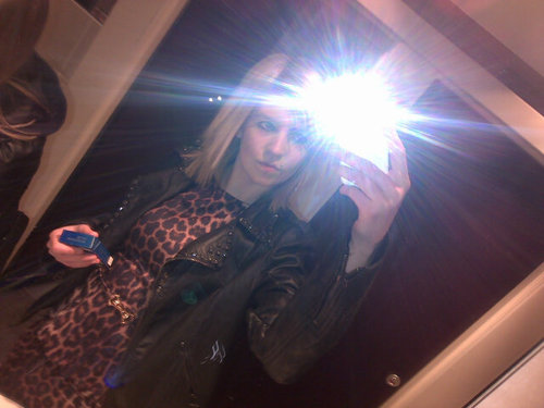 I'm lauren. Full time mum to the most gawjus wee man going. Stay in cowden. Got the most amazing friends in the world3 facebook me