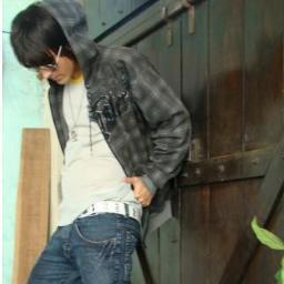 20, aspiring singer,music's important, fav band is Guns n' Roses. Rock, heavy metal, grunge, metalcore. http://t.co/UrkhBaCDbR