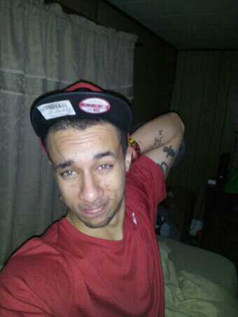 teamlightskin26's profile picture. This is in no way affiliated with the real leon mickens. You mise well follow doe if you like to laugh. #Parody