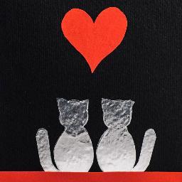 CardsWithHearts's profile picture. Cards With Hearts са ръчно изработени от различни материали, но имат една цел - да носят усмивки!