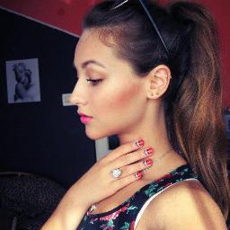 Hey Guys. :) I'm Luiza and follow me please and I follow back ;)