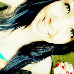 Prazer #OusadiaAquiExala. Corinthiana,bipolar,baladeira&pagodeira !
Fortaleçendo quem me fortaleçe ý) agradecer a Deus pelo qe me deu .-.