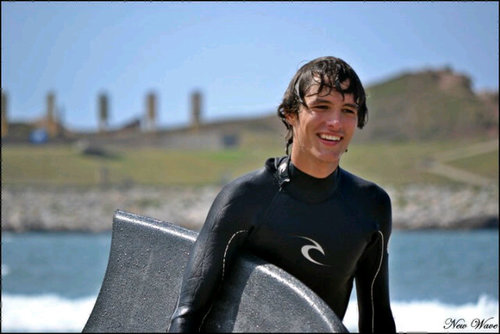 garrihubb's profile picture. Ex alumno del colegio Paula Frassinetti Aficionado al bodyboard.
