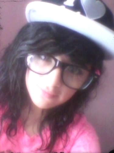 I'm Jessica xx I Love Everyone Because Everyone Deserves Love 33 c: Add Me On Xbox ! iHaunt HisHeart . P.s. I Follow Back 3 I Am The Official Leader Of CMG .