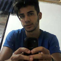 “Não sou exemplo de santidade pra ninguém, mas também não sou das mais erradas. Minha vida está de acordo com o que eu quero e acho certo.”