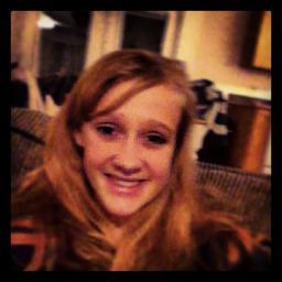 sooooo pretty, loves music, loves boys hot boys