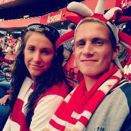 Askøy-spellar. Idrettsstudent i Sogndaol. Arsenal-supporter godt over middels.