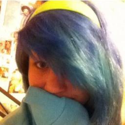 GO FOLLOW @CrystalizePayne BC SHE GAVE YOU A FREE FOLLOW