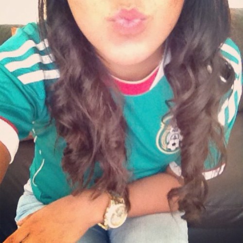 dimean_'s profile picture. Era, soy y seguiré siendo la princesa consentida.