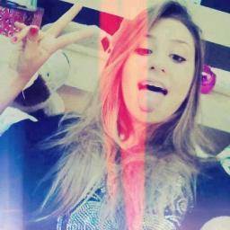 Suas imperfeições te fazem bonito, ela faz oque você é, por isso não mude, se ame ! Isso que importa *-* , segue? sdv !