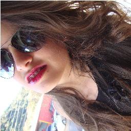 #  sou evangélica,sou extrovertida,adoro ouvi musica,gosto de sair,sou literalmente apaixonada pela minha família...