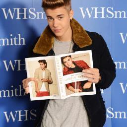 I am a fan of justin bieber and I love him a lot  3