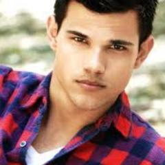 O twitter Original da page Viciadas em Taylor Lautner! Temos tbm a pagina no face : 
https://t.co/n7WoneaYhe --- Curtam 3