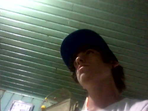 simplesmente valorizo quem me valoriza .... '-'