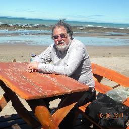 Abogado, Ing. Quimico, ambientalista, patagónico, militante, siempre del lado de los debiles.