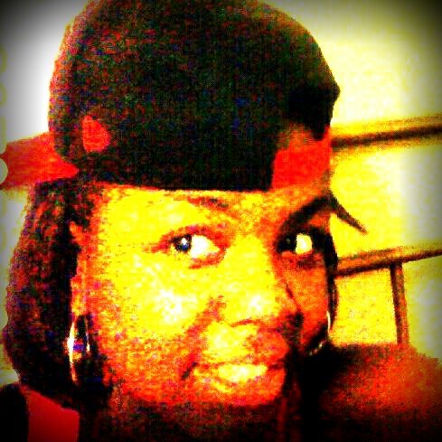 #Teamfollowback kik me:preciouslove14