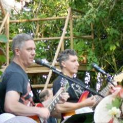 Local Victoria BC recreational rock band made up of 4 Dads who love to rock!