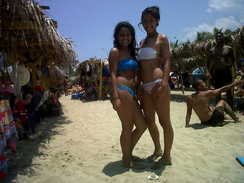 Hola♥. Bueno,sigueme y te sigo☺.