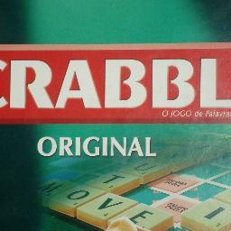 Scrabble é um jogo de palavras cruzadas super divertido.  

http://t.co/KSVUW2MQhj