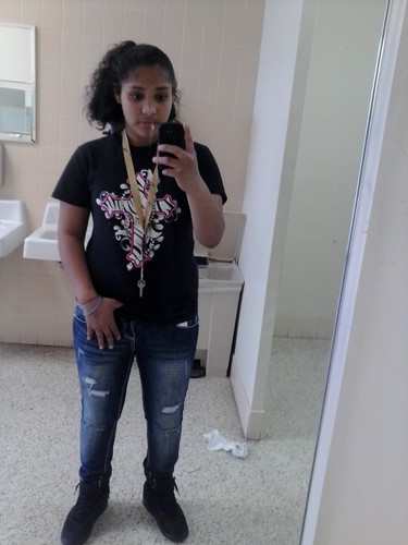 MJ23straightbal's profile picture. live while your young!