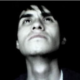 Adulto inmaduro, exhijo prodigo, gusto por la cerveza, la buena música, hombre de fe y de una sola mujer, protagonista de los últimos dias
