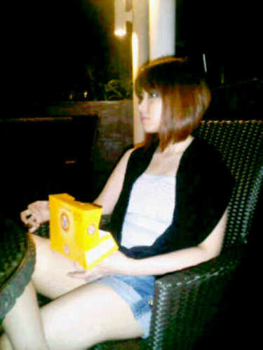 Always happy, ANIMAL LOVER & VEGETARIAN, FB : Yulinanda Fauziah http://t.co/ssfVaZ6DGt
 #TEAMFOLLOWBACK #ROLECALL
