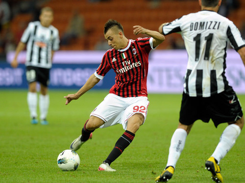 I play football. Fan AC Milan and Stephan El SHAARAWY
