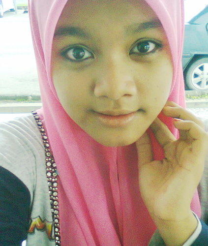 i'm new and young | 15 | Penang 
follow me , follow you #PMRcandidate
