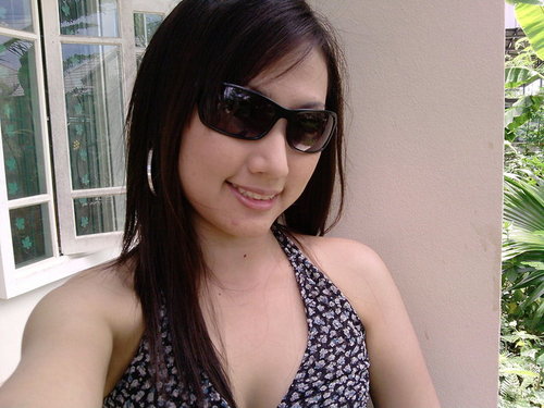 Hi everyone. I'm Siriwan J ,28 years old. I'm a little shy lady.I like listening to music, pop ,dance. nice to meet you.