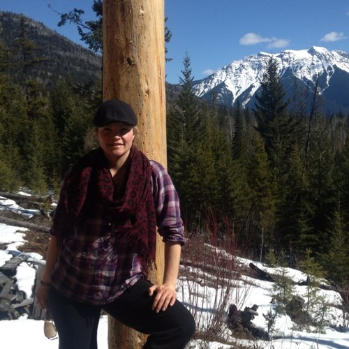 MandelleW's profile picture. Compassionate Human and Mother. Passionate about people, animals and our planet.