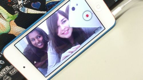 Hii, it's me Jovii! ♚16♚ pls follow me! I follow 100% back♥ JOVII LOVES YOU! ;D